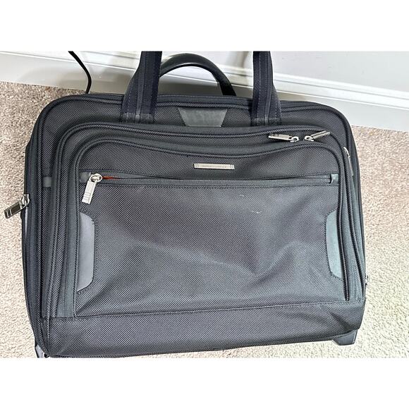 Briggs and Riley @Work Expandable Rolling Brief - Black Briefcase - Picture 2 of 10